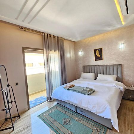 Mia Appartement N2 - Elegance, Confort Et Serenite Казабланка Екстериор снимка