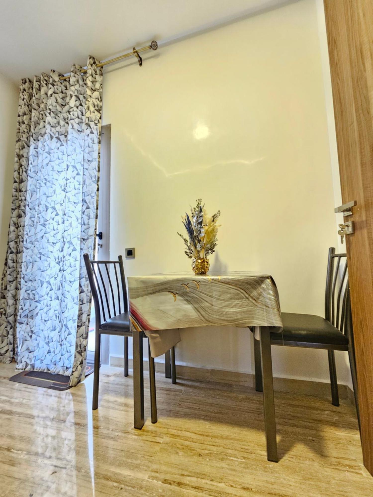 Mia Appartement N2 - Elegance, Confort Et Serenite Казабланка Екстериор снимка